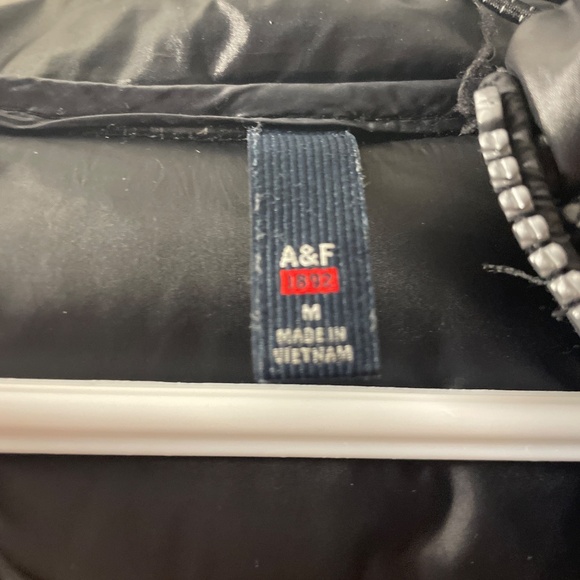 Light winter jacket - Picture 4 of 4